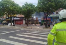 Incêndio que destroiu galpão de recicláveis, volta a registrar focos na zona Leste de Manaus