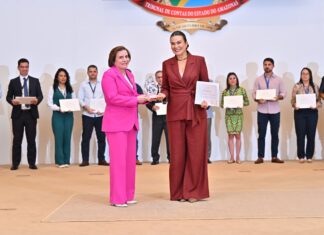 TCE-AM homenageia servidores e premia projetos inovadores nos 76 anos da instituição