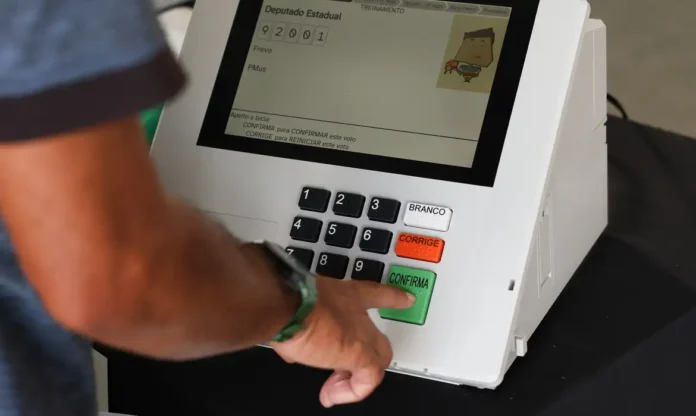urna eletrônica votação. Foto Valter Campanato
